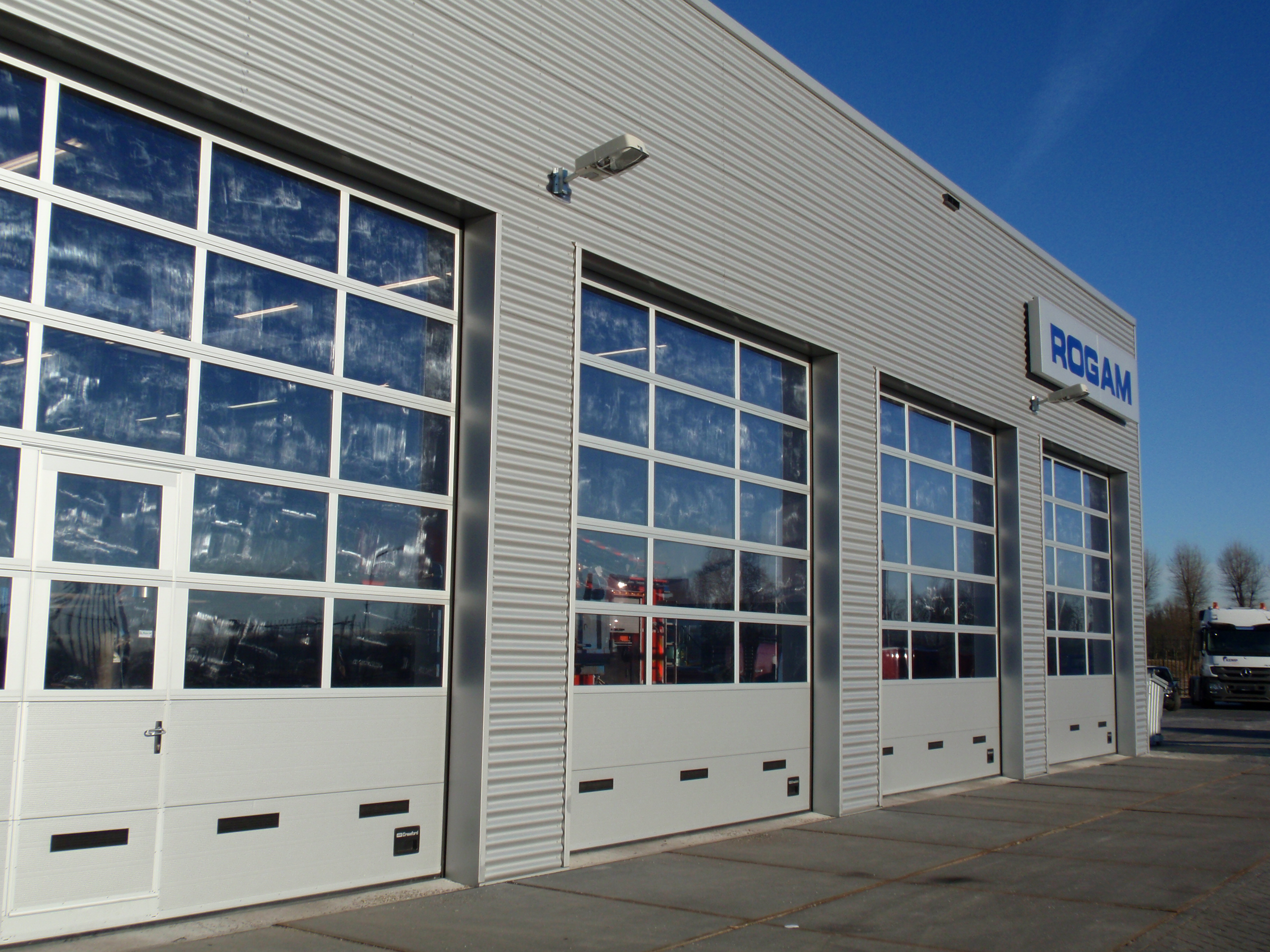 Nieuwbouw showroom en werkplaats ROGAM Gouda - 14